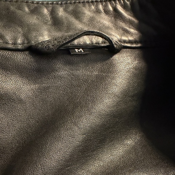 DKNY Men's Black Leather Jacket - Picture 6 of 10